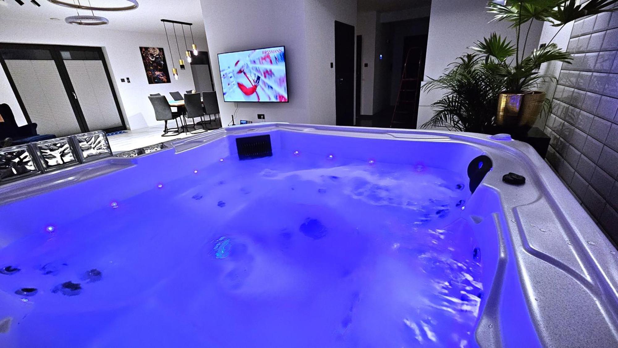 Ferienhaus Komfortowy Dom Z Jacuzzi Blisko Trojmiasta Banino